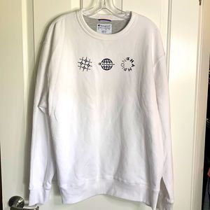 mens CHAMPION white crewneck sweatshirt size large